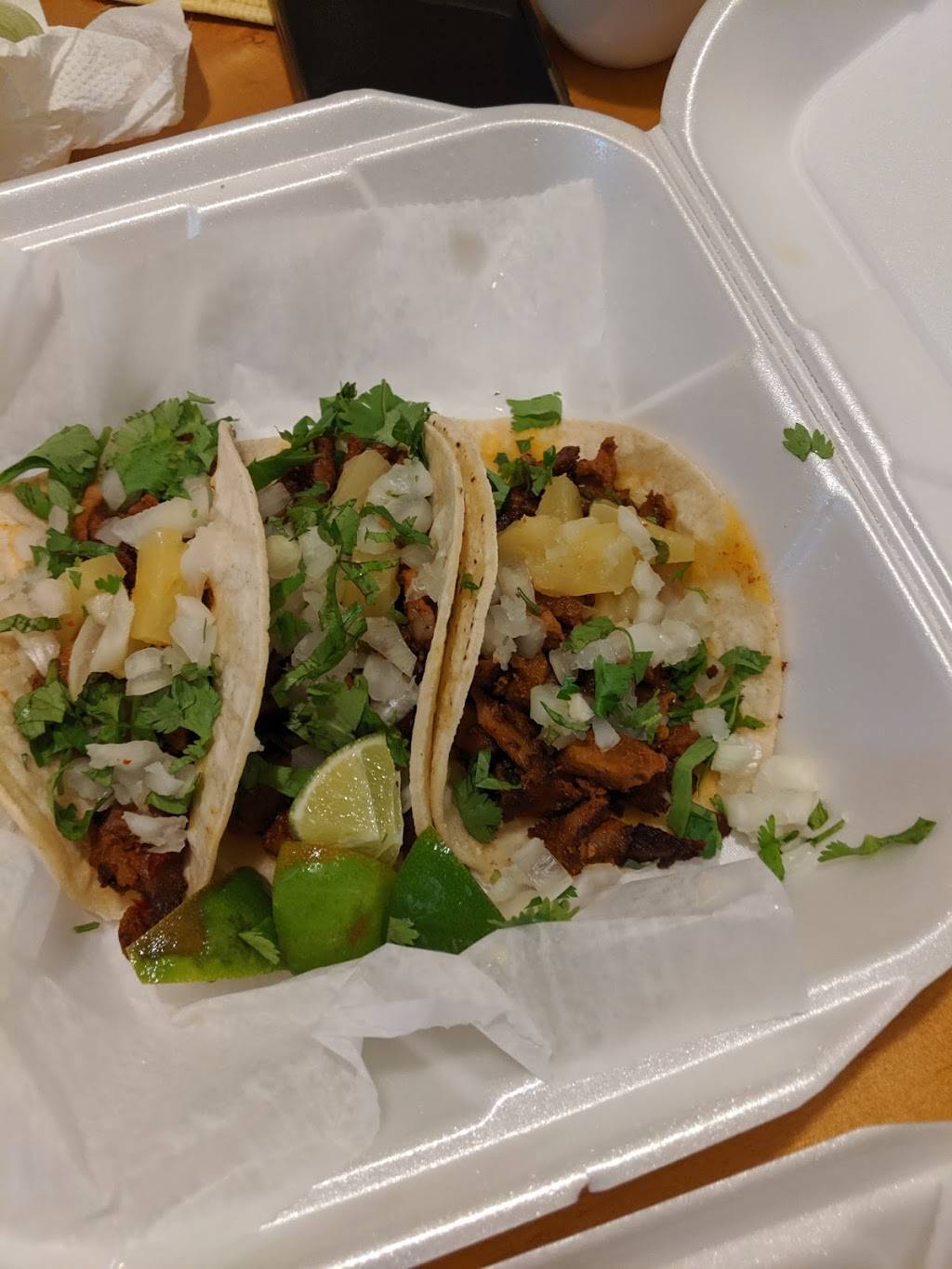 El Taquito | restaurant | 3410 Main Hwy, Miami, FL 33133, USA | 3054462303 OR +1 305-446-2303