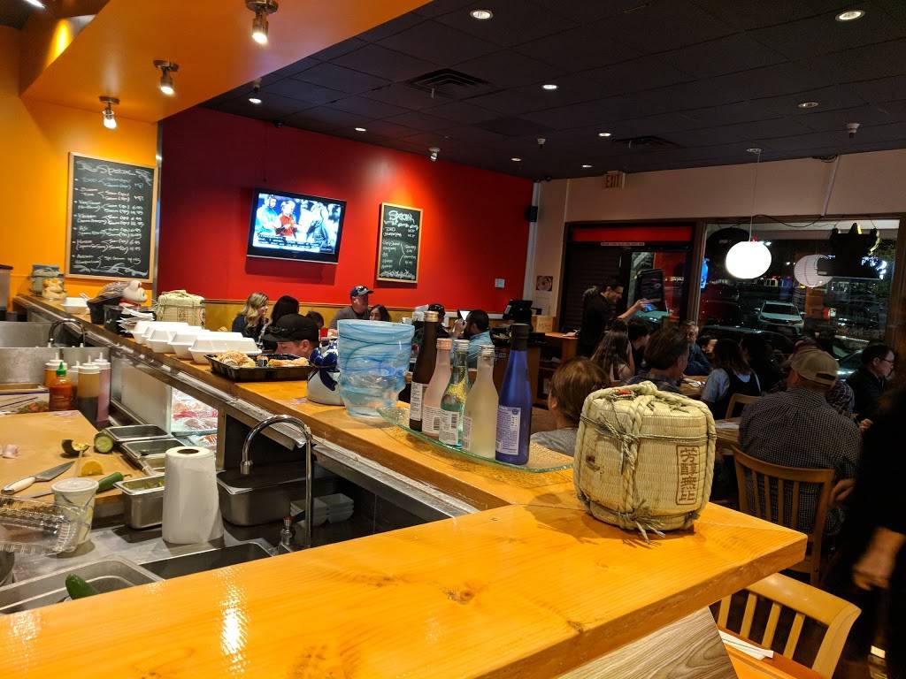 Tokyo Roll and Noodle | restaurant | 2593 Chino Hills Pkwy E, Chino Hills, CA 91709, USA | 9093931073 OR +1 909-393-1073