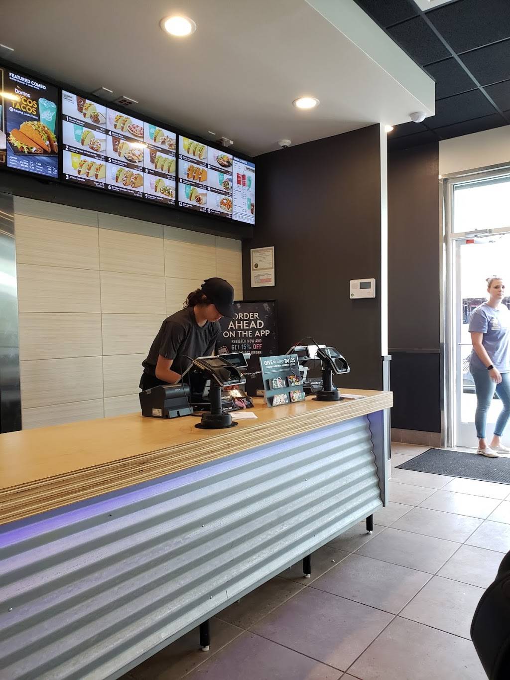 Taco Bell | restaurant | 358 Singing Oaks, Bulverde, TX 78070, USA | 8304603057 OR +1 830-460-3057