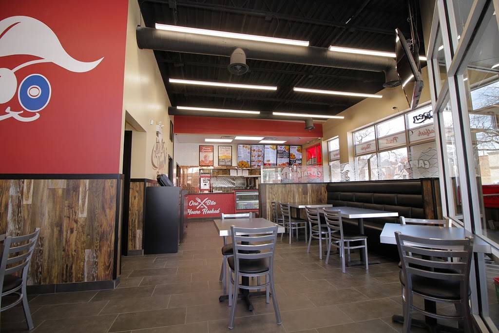 Captain Hooks Fish & Chicken on 103rd | restaurant | 343 E 103rd St, Chicago, IL 60628, USA | 7732316363 OR +1 773-231-6363