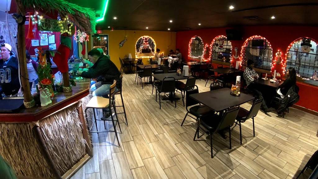 Mariscos El Salpicon | restaurant | 8600 Vernor Hwy, Detroit, MI 48209, USA | 3139142214 OR +1 313-914-2214