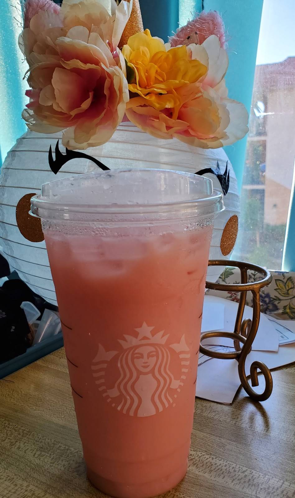 Starbucks | cafe | 230 S Alvarado St, Los Angeles, CA 90057, USA | 2134341379 OR +1 213-434-1379