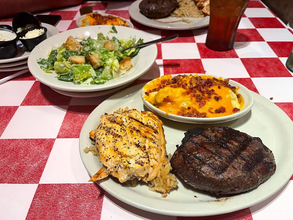 Logans Roadhouse | restaurant | 5105 E 42nd St, Odessa, TX 79762, USA | 4323685519 OR +1 432-368-5519