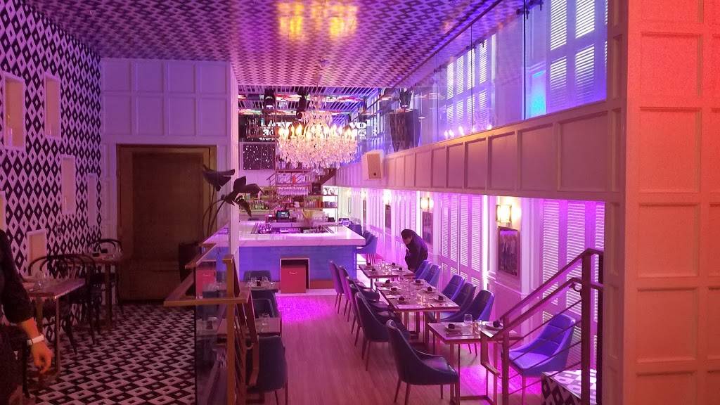 iLov305 Steakhouse & Nightlife | restaurant | 1060 Ocean Dr, Miami Beach, FL 33139, USA | 3055359773 OR +1 305-535-9773