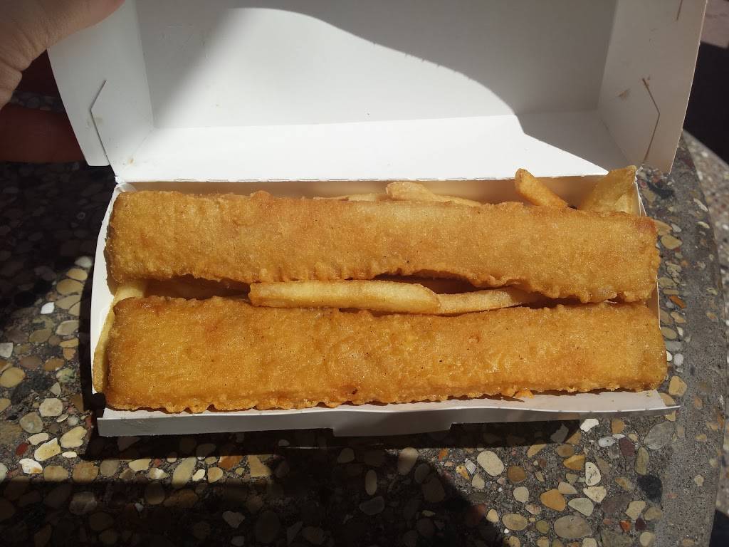 Wienerschnitzel | restaurant | 5135 Laurel Canyon Blvd, Valley Village, CA 91607, USA | 8185069086 OR +1 818-506-9086