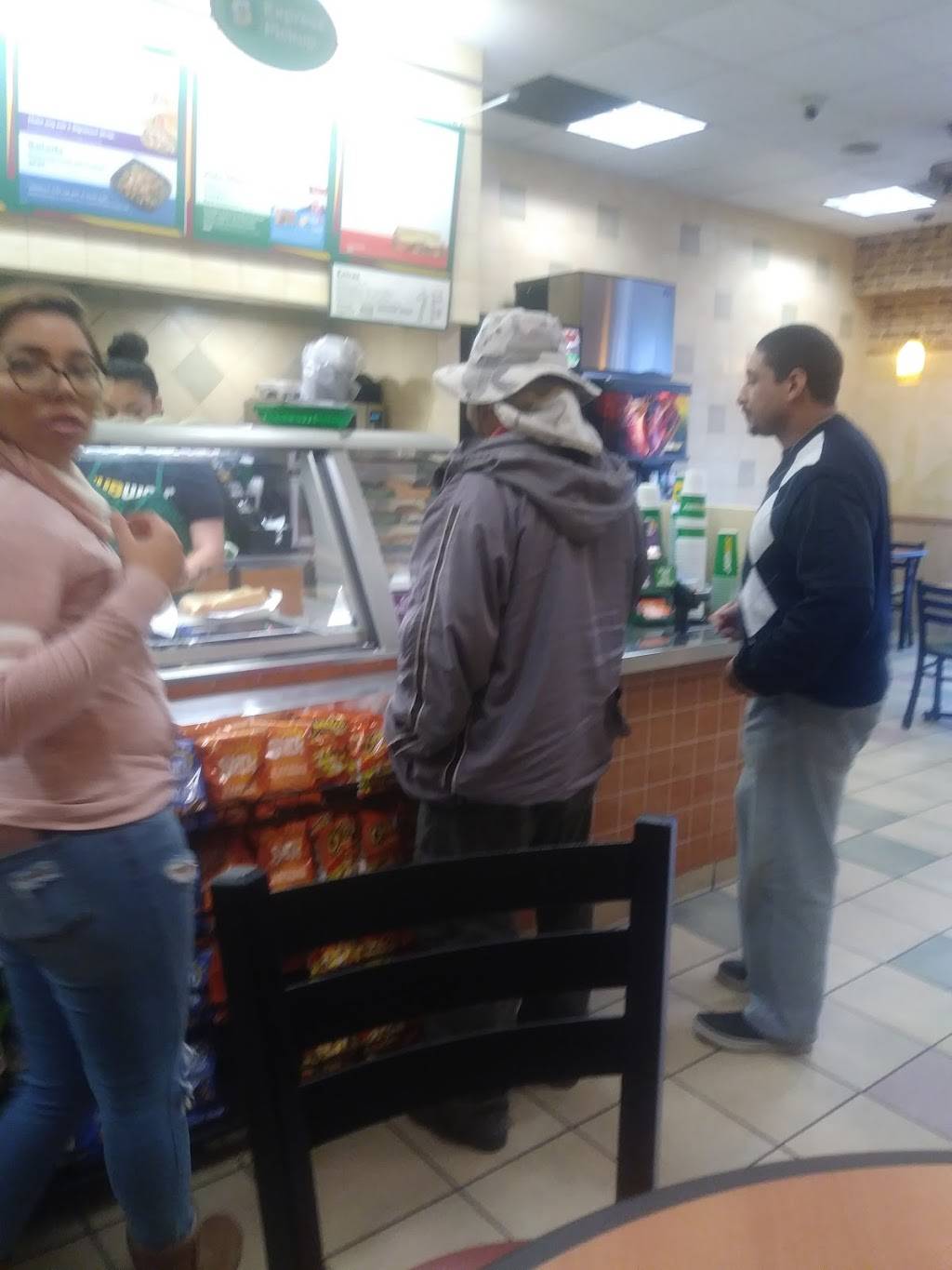 Subway Restaurants | restaurant | 422 Auto Center Dr, Claremont, CA 91711, USA | 9096215678 OR +1 909-621-5678