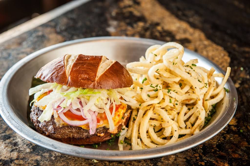 Tavern at the Beach | restaurant | 1200 Garnet Ave, San Diego, CA 92109, USA | 8582726066 OR +1 858-272-6066