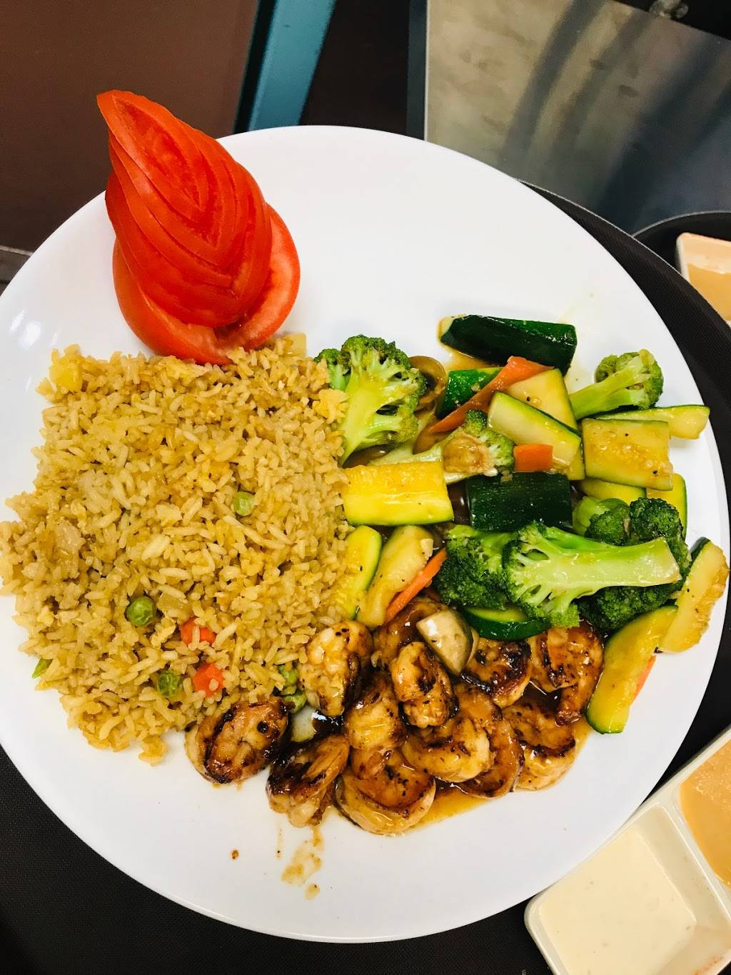 Saki Endless Sushi and Hibachi | restaurant | 1055 Goodman Rd E, Southaven, MS 38671, USA | 6625108811 OR +1 662-510-8811