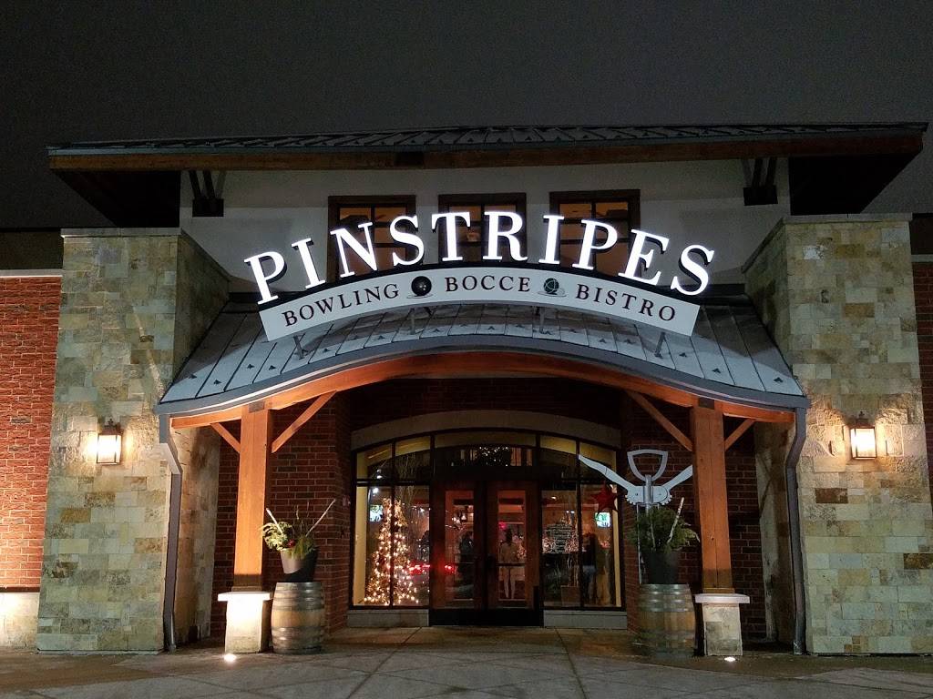 Pinstripes | restaurant | 100 W Higgins Rd, South Barrington, IL 60010, USA | 8478449300 OR +1 847-844-9300