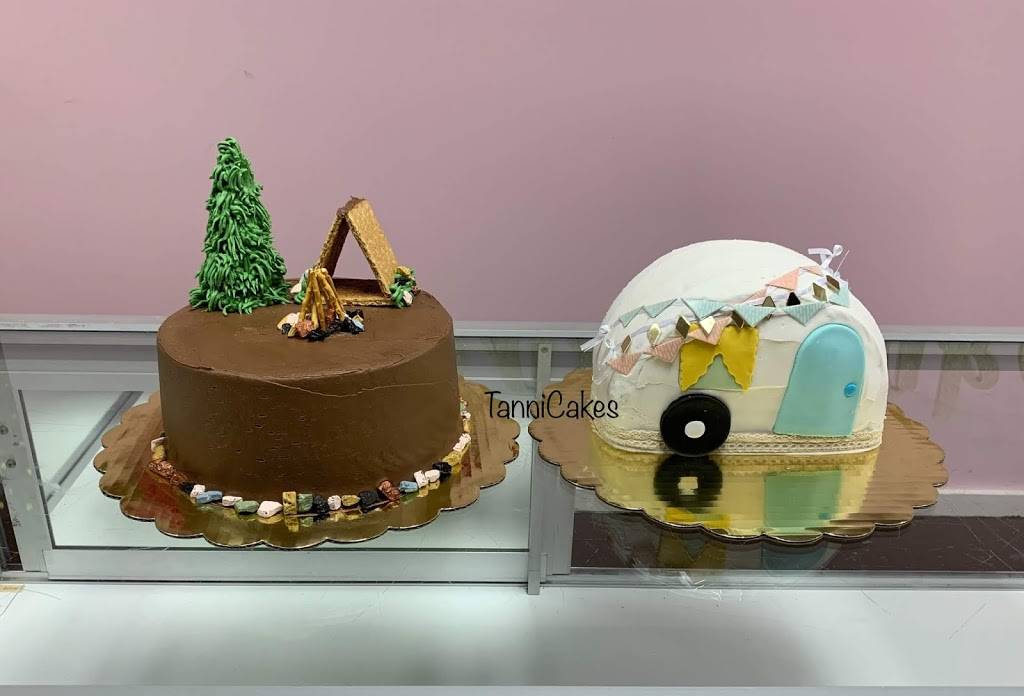 TanniCakes | bakery | 402 W Main St, Newark, OH 43055, USA | 6142097685 OR +1 614-209-7685