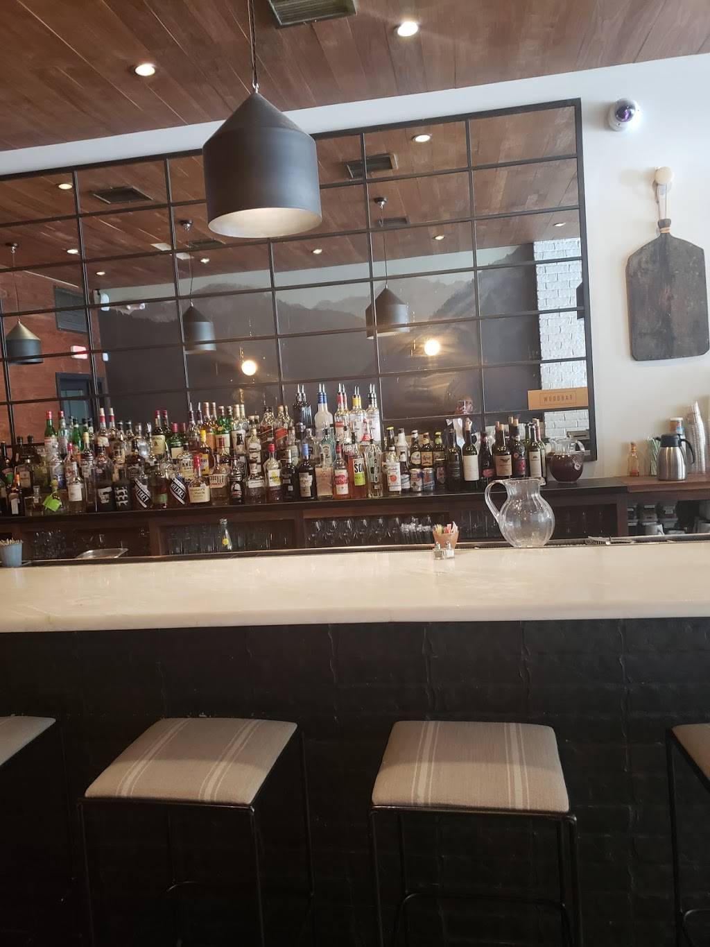 Woodbar | cafe | 3939 Montrose Blvd, Houston, TX 77006, USA | 7135286848 OR +1 713-528-6848