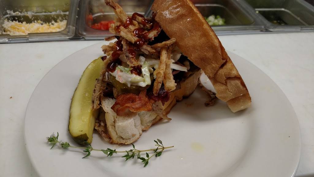 1946 Berrys Restaurant | restaurant | 15 W Main St, Norwalk, OH 44857, USA | 4196682394 OR +1 419-668-2394