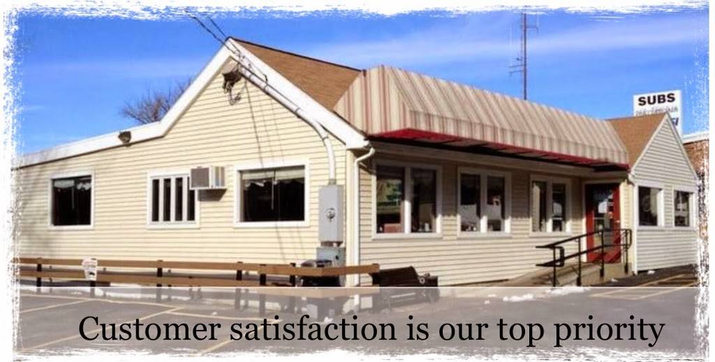 L.B.s Family Restaurant | restaurant | 860 Riverside Dr, North Grosvenor Dale, CT 06255, USA | 8609231899 OR +1 860-923-1899