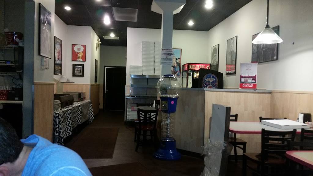 Cecil Whittaker’s Pizzeria | restaurant | Heritage Place, 12529 Olive Blvd, St. Louis, MO 63141, USA | 3144699111 OR +1 314-469-9111