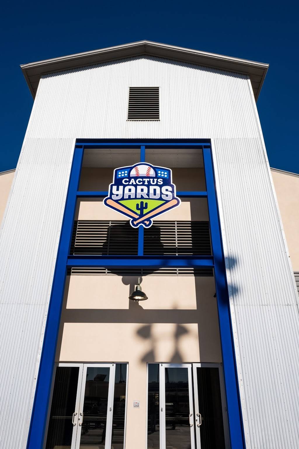 Cactus Yards | restaurant | 4536 E Elliot Rd, Gilbert, AZ 85234, USA | 4805036640 OR +1 480-503-6640