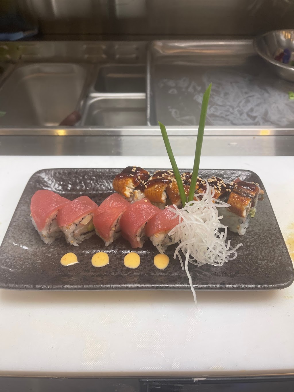 Moon Thai & Japanese | restaurant | 4425 Sharon Rd Suite 180, Charlotte, NC 28211, USA | 9802248148 OR +1 980-224-8148