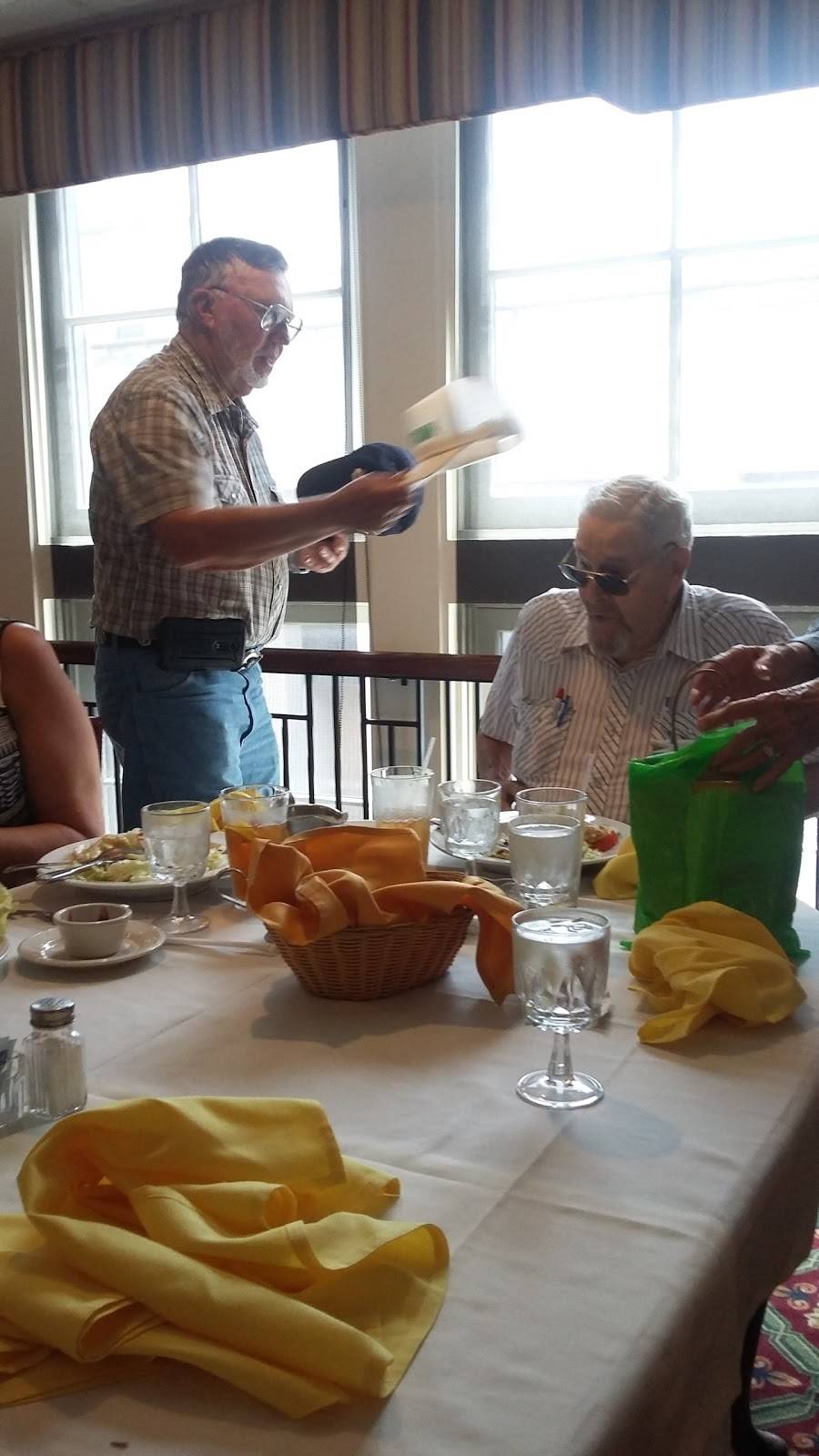 Decatur Club | restaurant | 158 W Prairie Ave, Decatur, IL 62523, USA | 2174294200 OR +1 217-429-4200