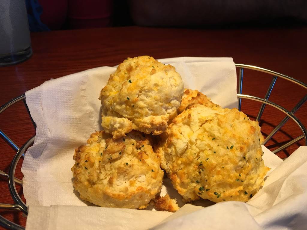 Red Lobster | restaurant | 4231 196th St SW, Lynnwood, WA 98036, USA | 4256721137 OR +1 425-672-1137