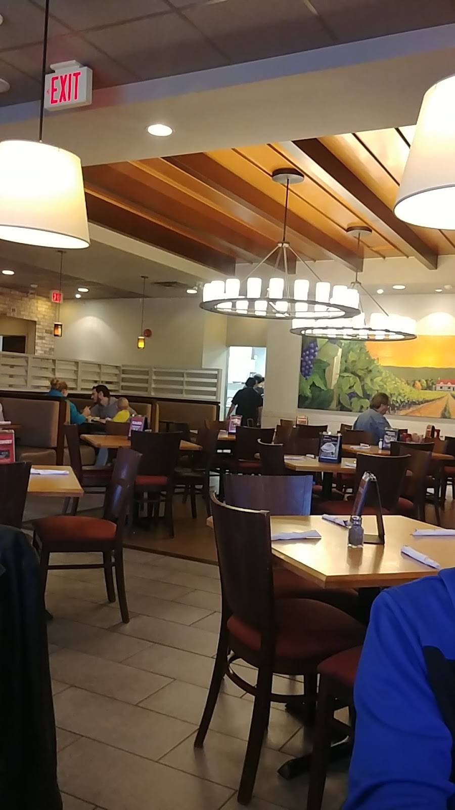 Swiss Chalet | restaurant | 555 Laval Dr, Oshawa, ON L1J 0B6, Canada | 9057288621 OR +1 905-728-8621