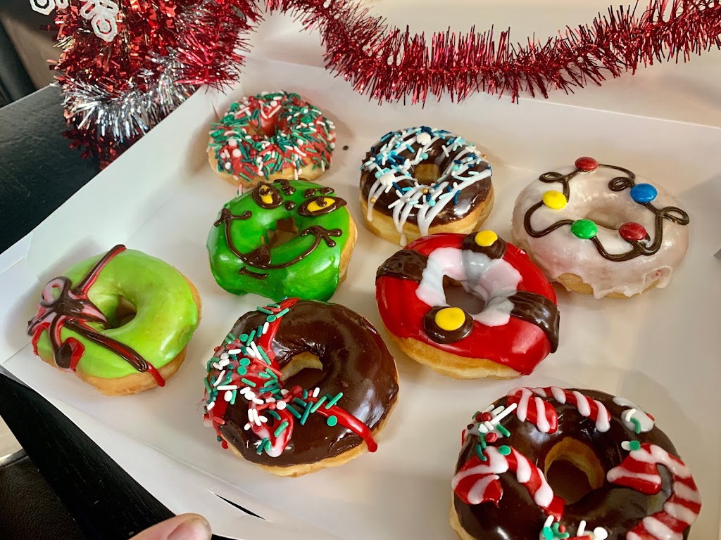 Master donuts & boba Tea | restaurant | 6213 Kingston Pike, Knoxville, TN 37919, USA | 8652537624 OR +1 865-253-7624