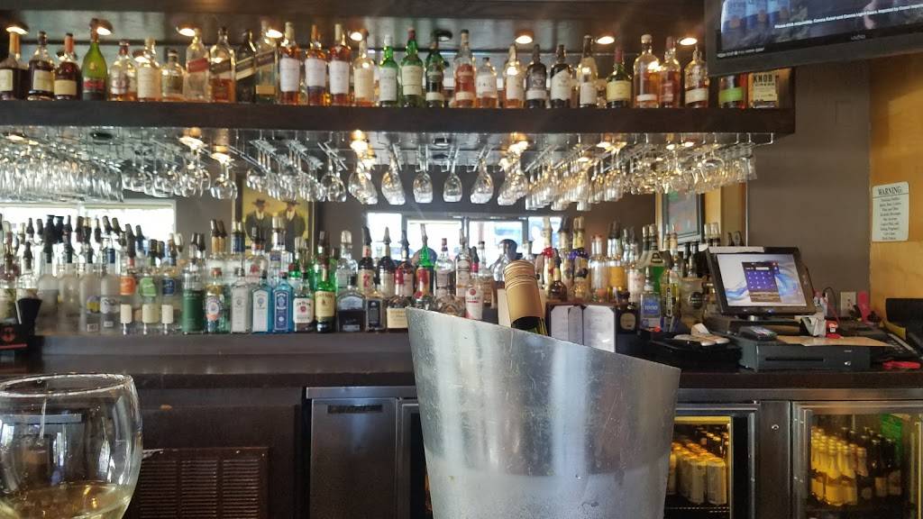 New Moon | restaurant | 2138 Verdugo Blvd, Montrose, CA 91020, USA | 8182494393 OR +1 818-249-4393