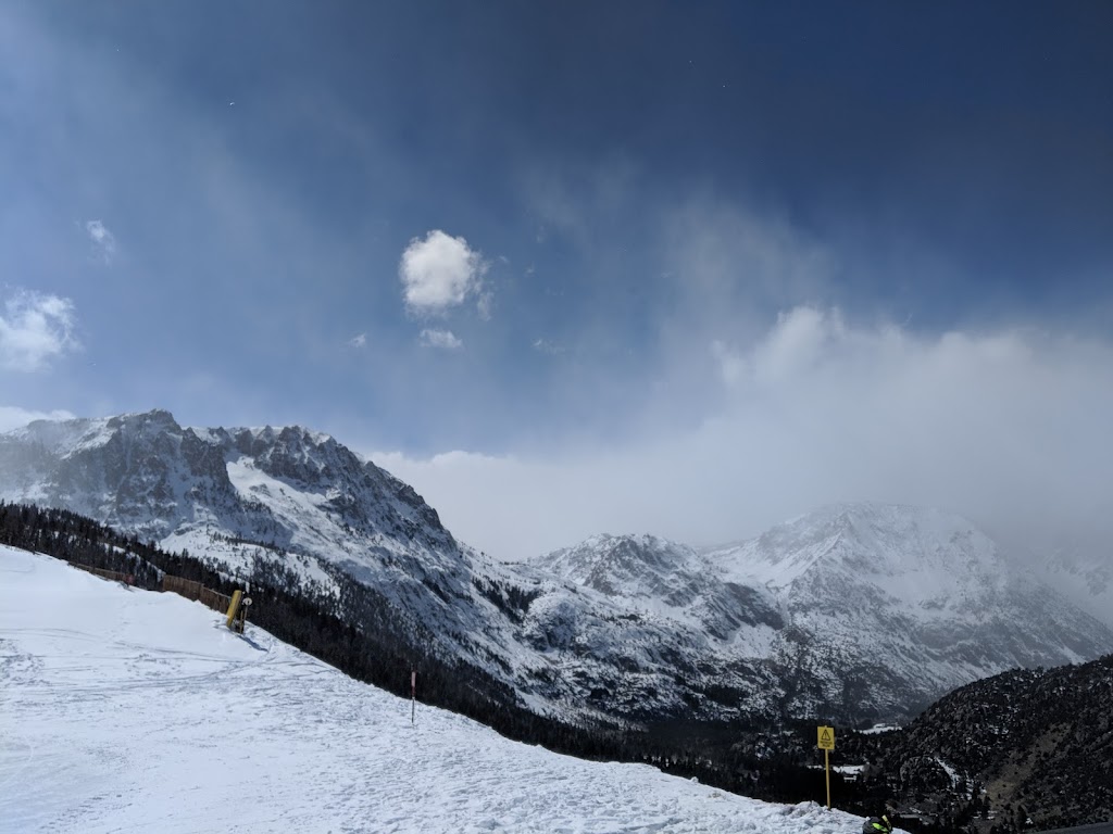 The World Famous Antler Bar | restaurant | June Lake, CA 93529, USA | 7606487733 OR +1 760-648-7733