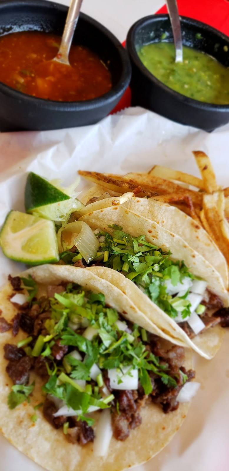 Taqueria Lupita | restaurant | 1505 College St, Beaumont, TX 77701, USA | 4094544351 OR +1 409-454-4351