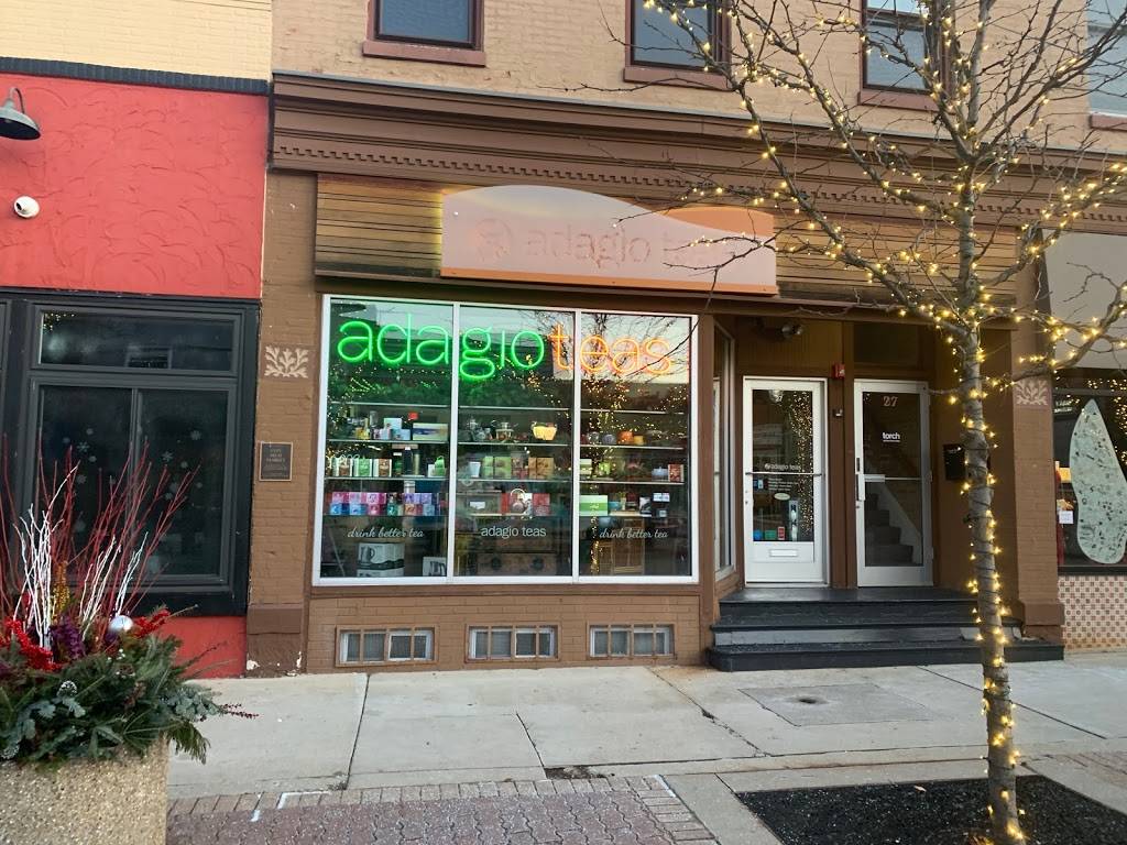 Downtown Naperville | shopping mall | 55 S Main St #351, Naperville, IL 60540, USA | 6305443367 OR +1 630-544-3367