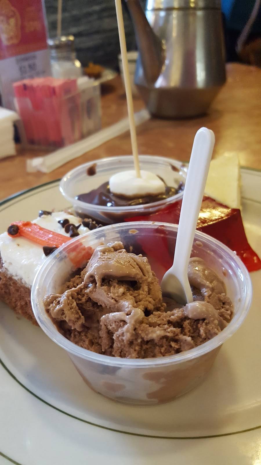 Main Chinese Buffet | restaurant | 5580 Martin Way E, Lacey, WA 98516, USA | 3604558899 OR +1 360-455-8899