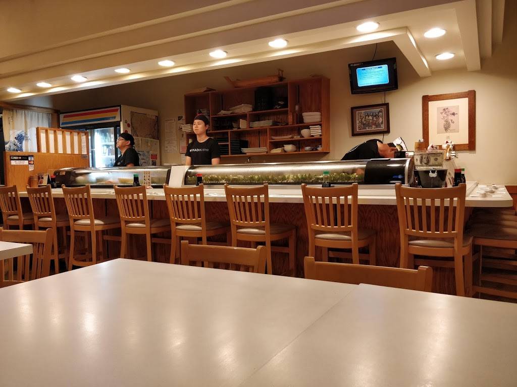 Mikado Sushi Restaurant | restaurant | 3971 28th St SE, Grand Rapids, MI 49512, USA | 6162857666 OR +1 616-285-7666