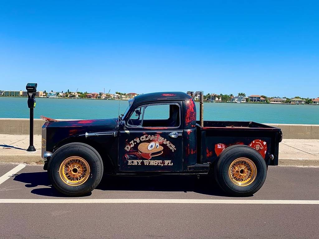 DJs Clam Shack | restaurant | 19705 Gulf Blvd Suite A, Indian Shores, FL 33785, USA | 7274747407 OR +1 727-474-7407