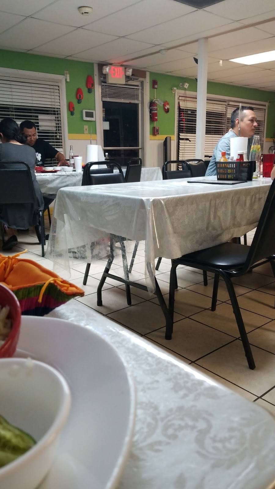 Los Compadres Pupuseria | restaurant | 3433 25th St, Port Arthur, TX 77642, USA | 4099849898 OR +1 409-984-9898