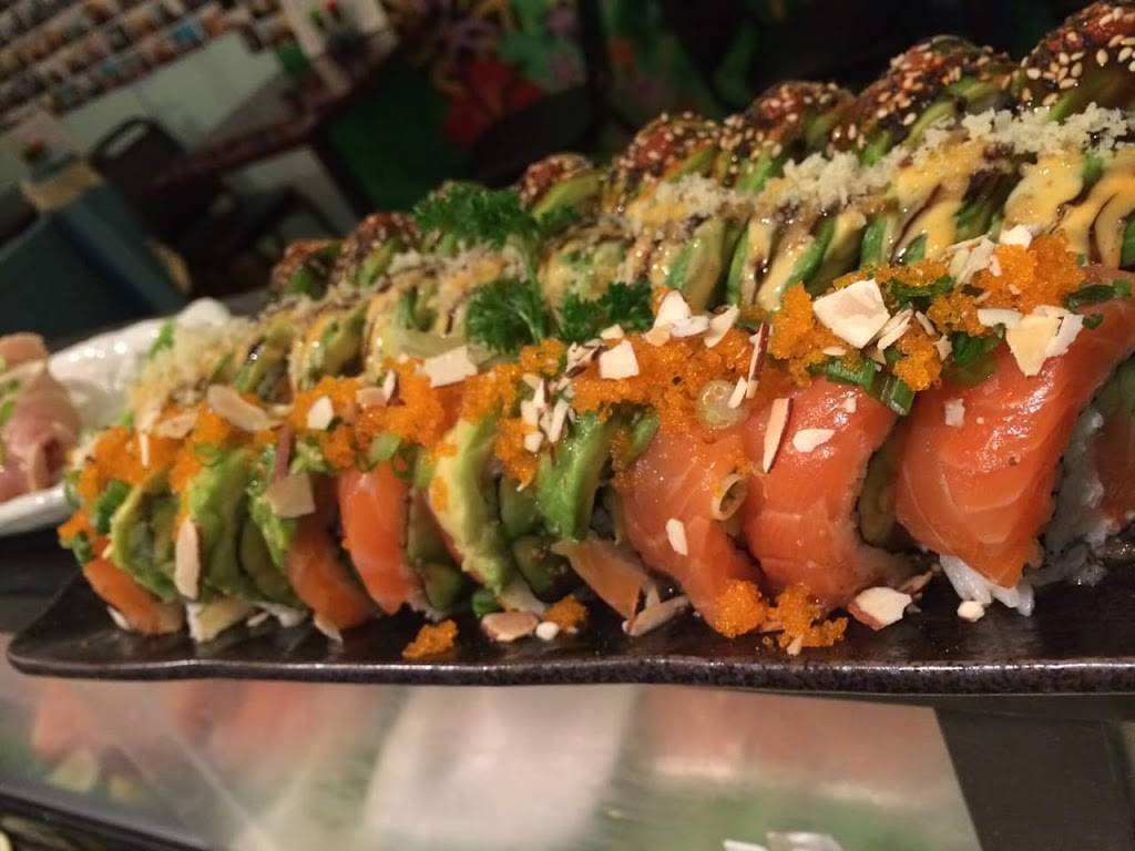 Sushi Plus | restaurant | 27170 Lakeview Dr, Helendale, CA 92342, USA | 7602455511 OR +1 760-245-5511