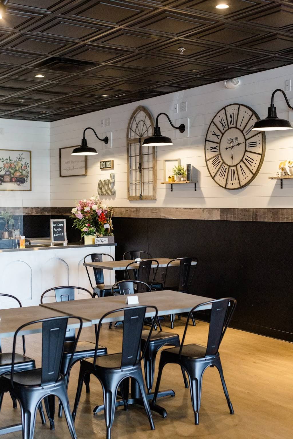 Outpost 611 Eatery & Taphouse | restaurant | 2454 McMullen Booth Rd STE 103, Clearwater, FL 33759, USA | 7272233224 OR +1 727-223-3224