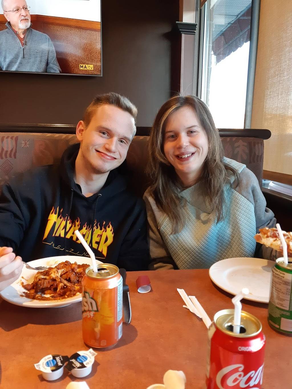 Place Souvenir | restaurant | 1495 Boulevard du Souvenir, Laval, QC H7N 5X1, Canada | 4506622525 OR +1 450-662-2525