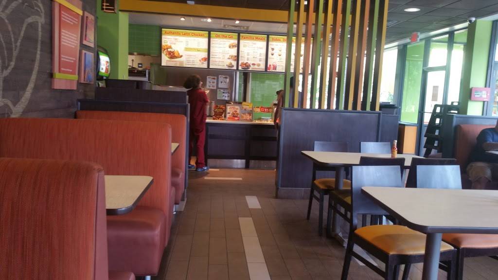 Pollo Campero | meal takeaway | 190 Glen St, Glen Cove, NY 11542, USA | 5166763000 OR +1 516-676-3000