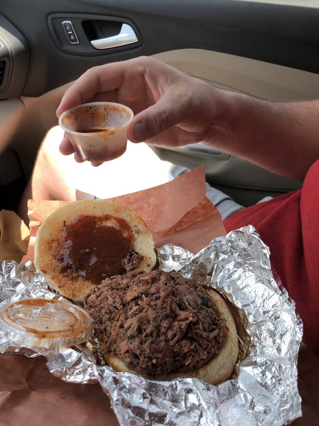 Kerlin BBQ | restaurant | 2207 E Cesar Chavez St, Austin, TX 78702, USA | 5124125588 OR +1 512-412-5588