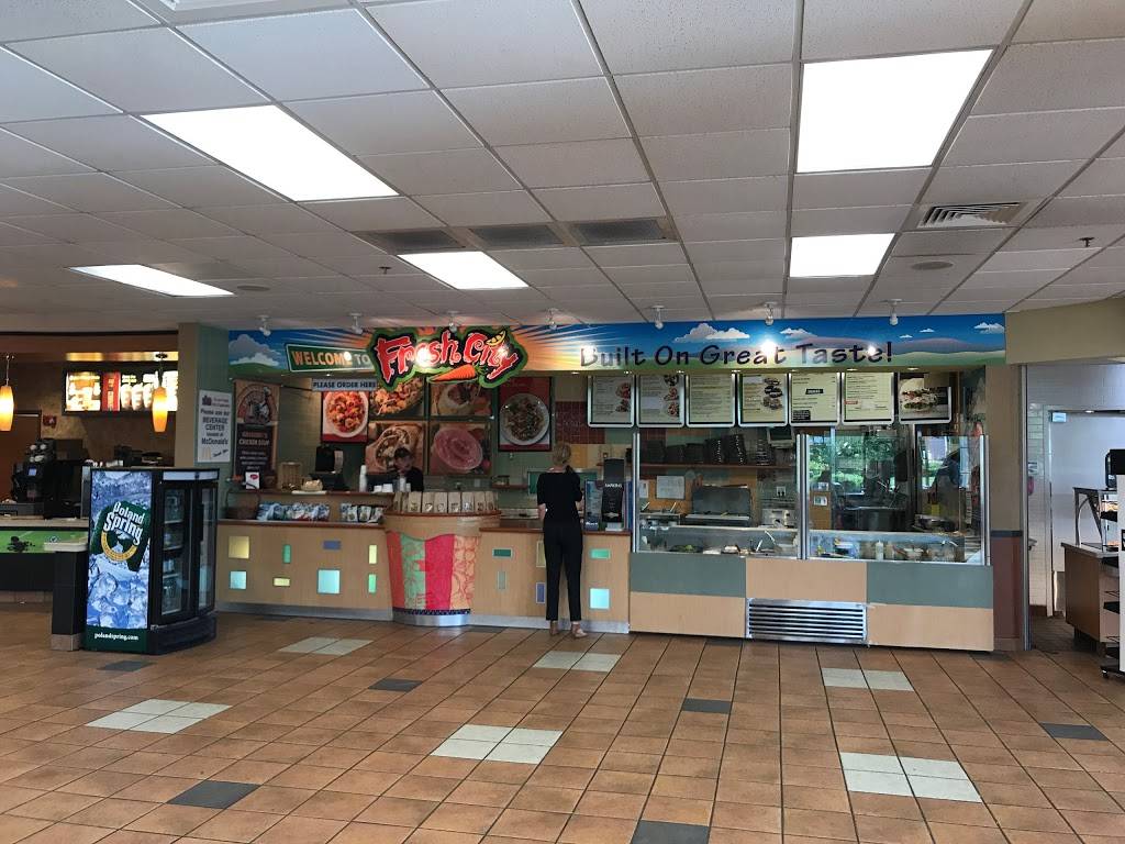 Fresh City | restaurant | 370 Turnpike Service Rd, Lee, MA 01238, USA | 4132433268 OR +1 413-243-3268