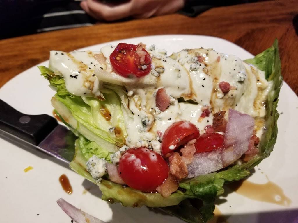 Outback Steakhouse | restaurant | 3475 Alpine Ave NW, Grand Rapids, MI 49544, USA | 6167859686 OR +1 616-785-9686