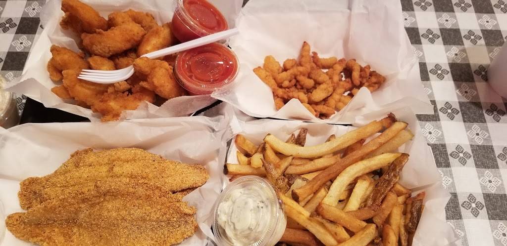 Shwings | restaurant | 1743 Mannheim Rd, Stone Park, IL 60165, USA | 7084838595 OR +1 708-483-8595