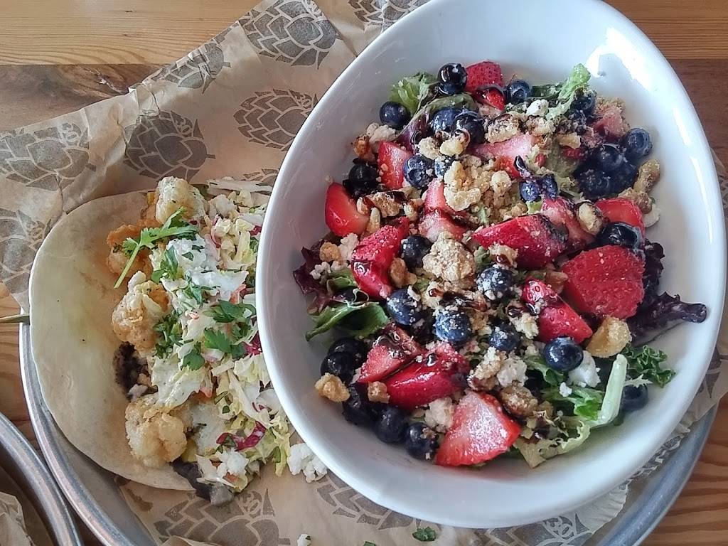 30hop Iowa River Landing | restaurant | 900 E 2nd Ave, Coralville, IA 52241, USA | 3193513800 OR +1 319-351-3800