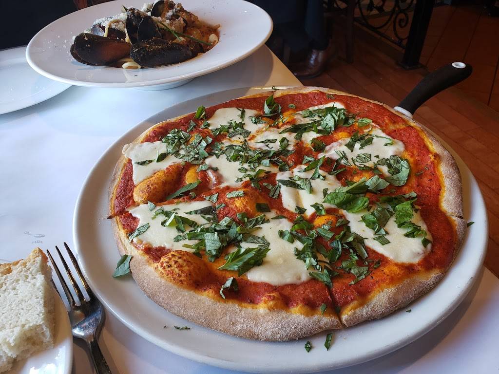 Paisanos | restaurant | 116 Willowdale Ave, North York, ON M2N 4X9, Canada | 4166135487 OR +1 416-613-5487