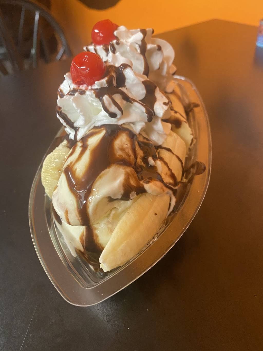 Samayoas Restaurant and Bakery | restaurant | 801 Broad St, Central Falls, RI 02863, USA | 4012193440 OR +1 401-219-3440