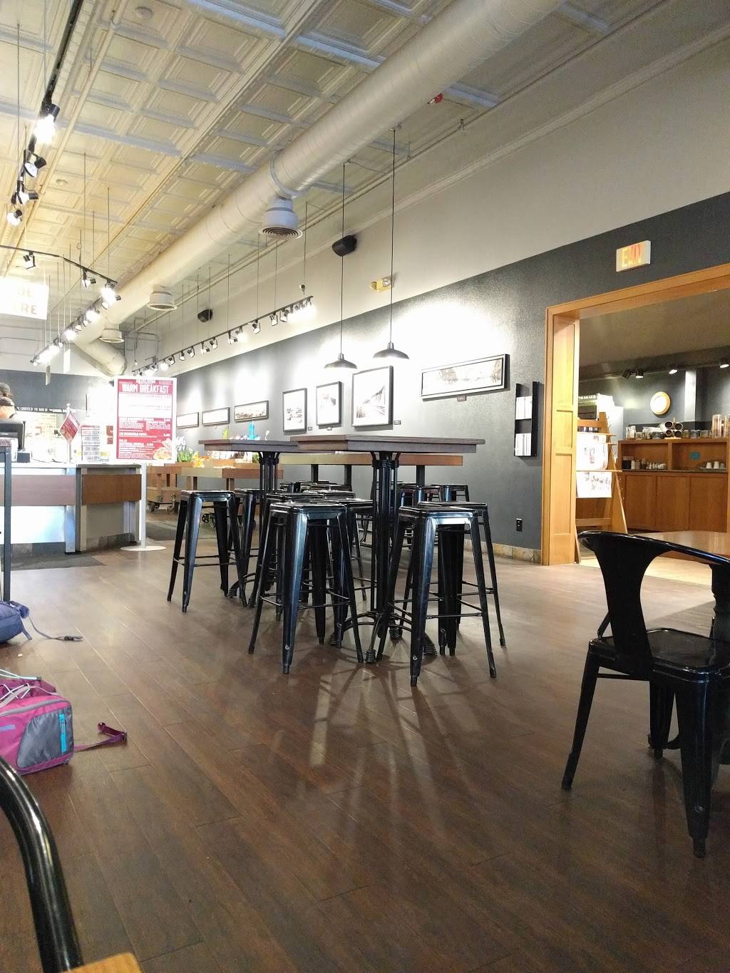 Heirloom Salad Co | restaurant | 211 E Washington St, Iowa City, IA 52240, USA | 3193381300 OR +1 319-338-1300