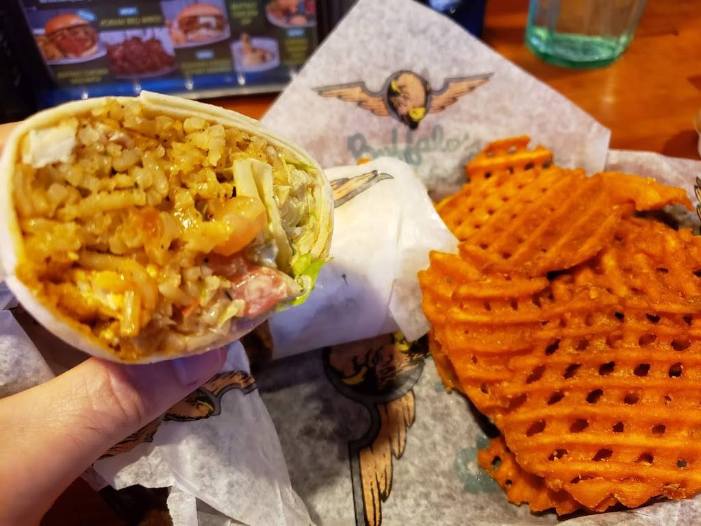 Buffalos | restaurant | 12035 GA-92, Woodstock, GA 30188, USA | 7705919464 OR +1 770-591-9464