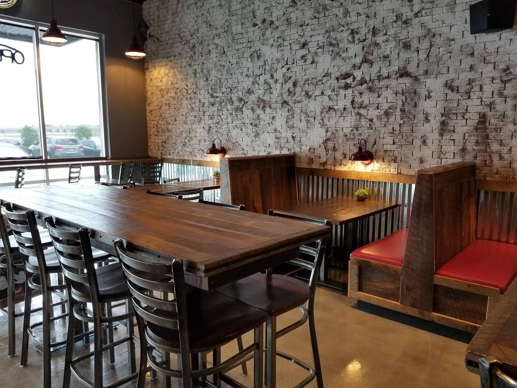 The Thirsty Growler | restaurant | 5733 TX-121 #230, The Colony, TX 75056, USA | 2146185324 OR +1 214-618-5324