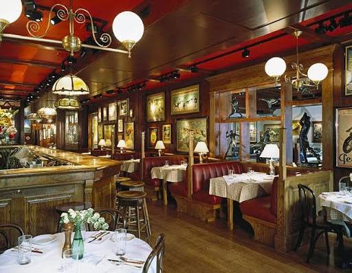 Clydes of Georgetown | restaurant | 3236 M St NW, Washington, DC 20007, USA | 2023339180 OR +1 202-333-9180