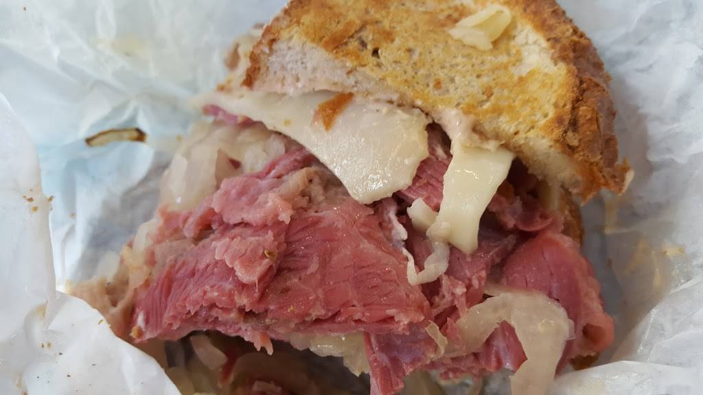 Shapiros Delicatessen at IND Airport | restaurant | Indianapolis International Airport, 7800 Col H Weir Cook Mem Drive Gate B14, Indianapolis, IN 46241, USA | 3172410645 OR +1 317-241-0645