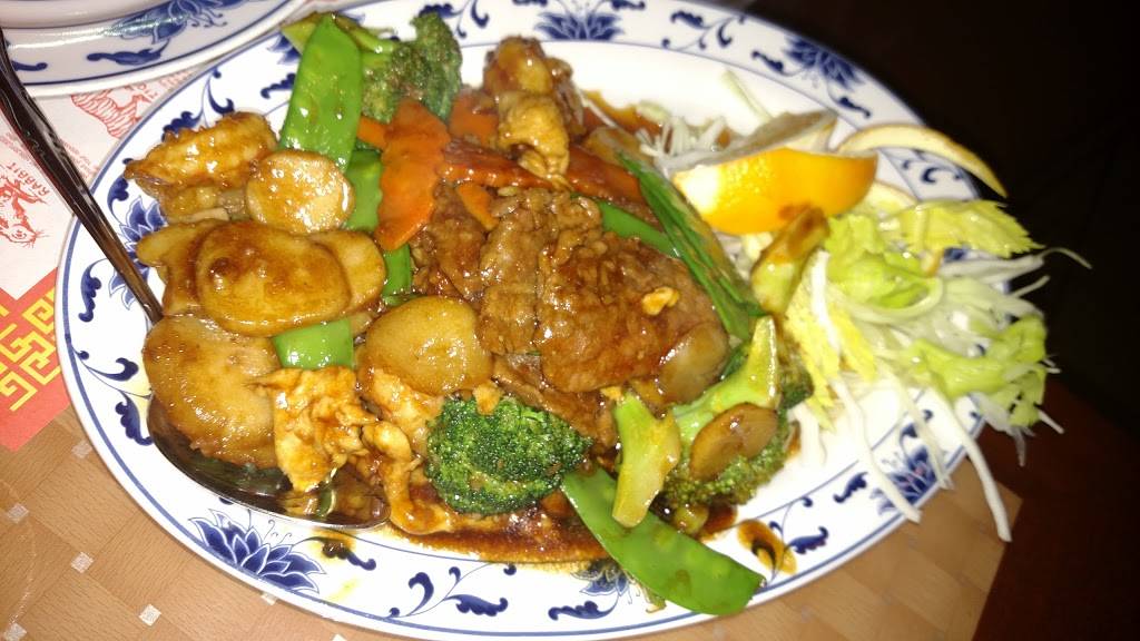 Golden Leaf Restaurant | restaurant | 3615 Tamiami Trail N, Naples, FL 34103, USA | 2394346336 OR +1 239-434-6336