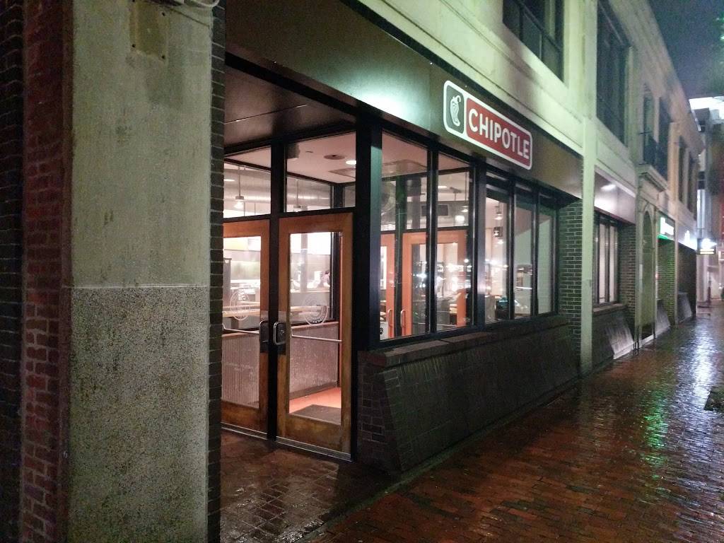 Chipotle Mexican Grill | restaurant | 274 Elm St, Somerville, MA 02144, USA | 6176231759 OR +1 617-623-1759